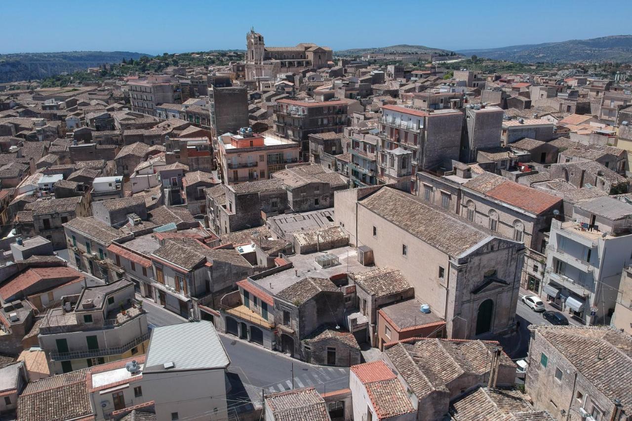 Si-Moutique Le Case Degli Avi Barocche, Con Terrazza Panoramica Modica Bagian luar foto